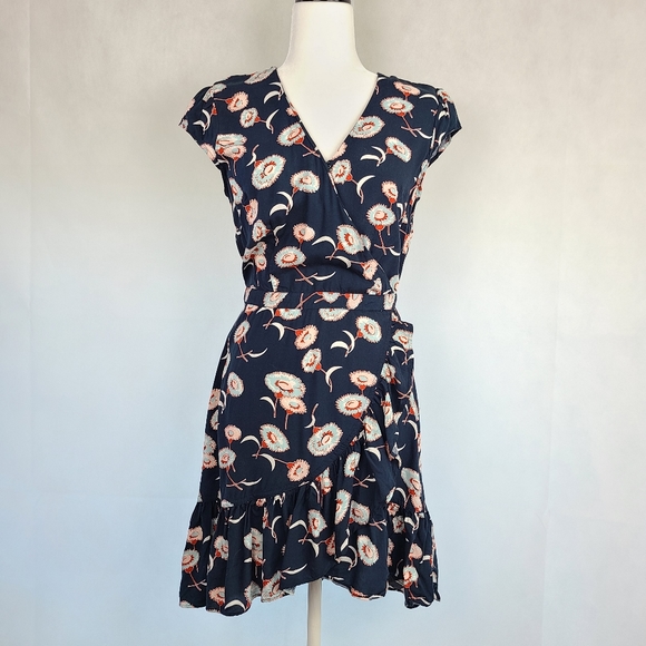 J CREW MERCANTILE Faux-wrap Ruffled Dress, Size 2 - Picture 2 of 10